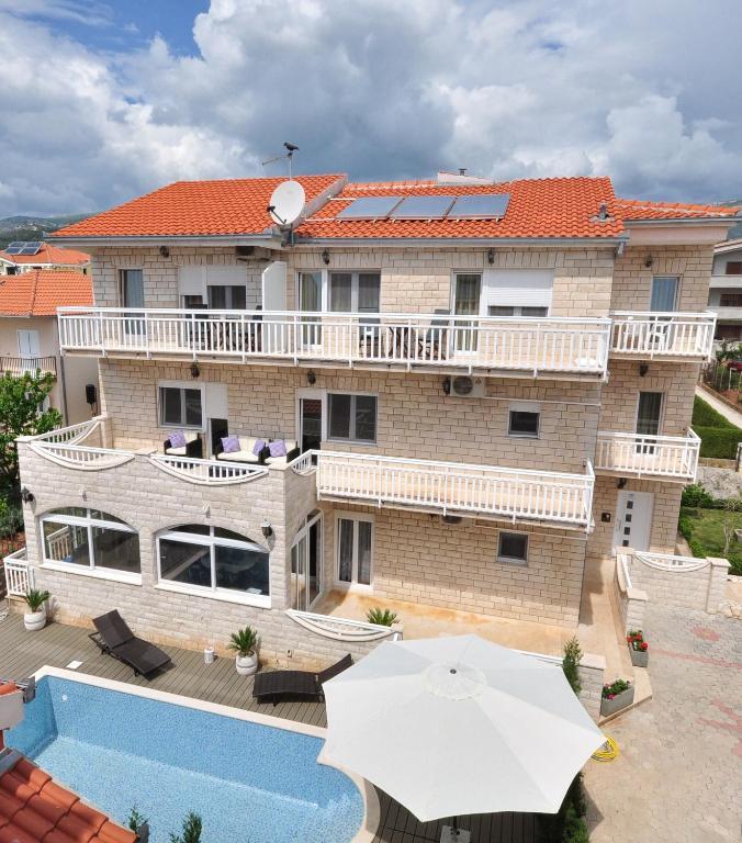 Kaštela Apartment House Jerko מראה חיצוני תמונה